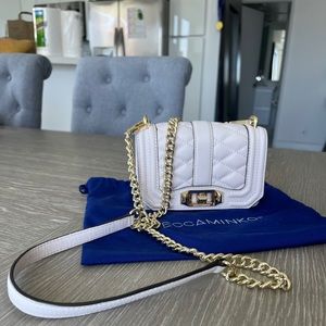 Nice White Little Bag on Chain!